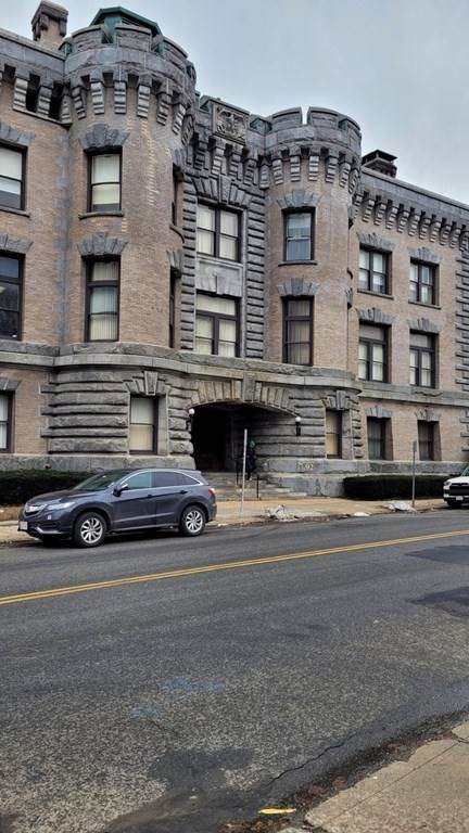 92 High St - Photo 1