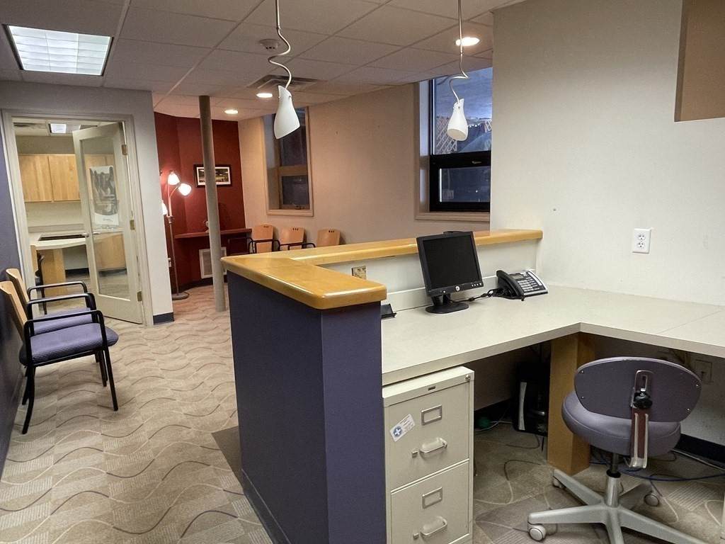 831 Main St - Photo 1