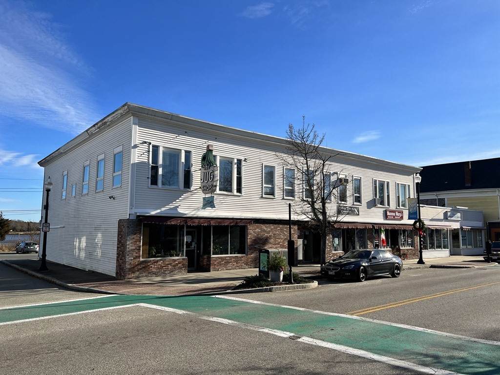 219 Main St - Photo 1