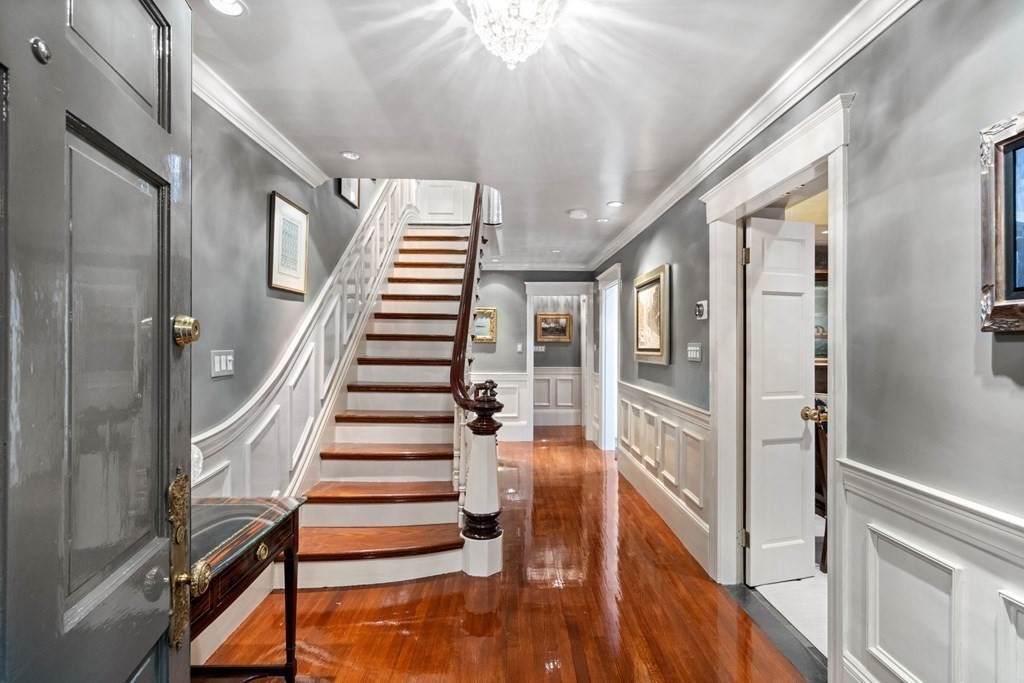 86 Waltham St - Photo 1