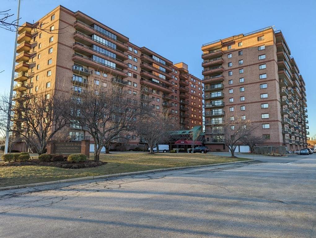 3920 Mystic Valley Pkwy - Photo 1