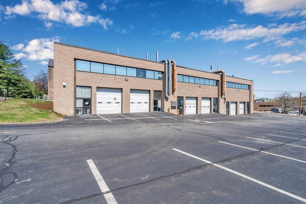 200 Turnpike Rd - Photo 1