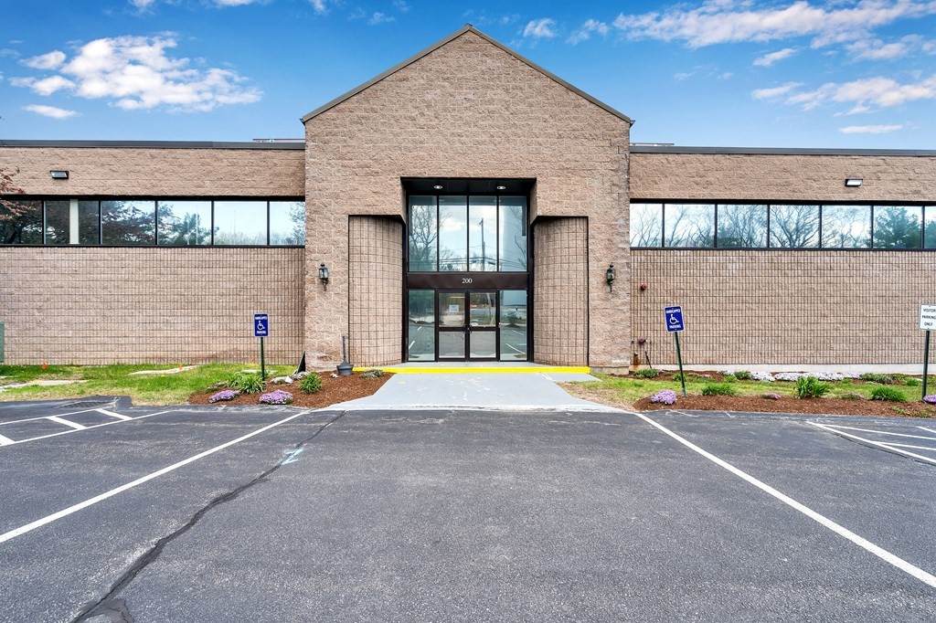 200 Turnpike Rd - Photo 1
