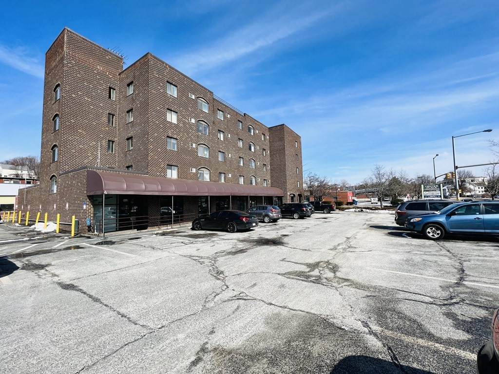 100 Granger Blvd - Photo 1
