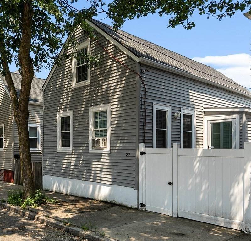 27 Winter St - Photo 1