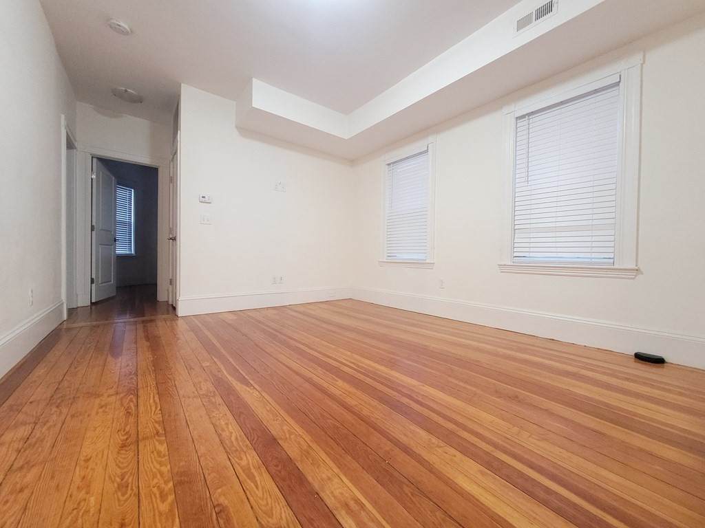 74 Myrtle - Photo 1
