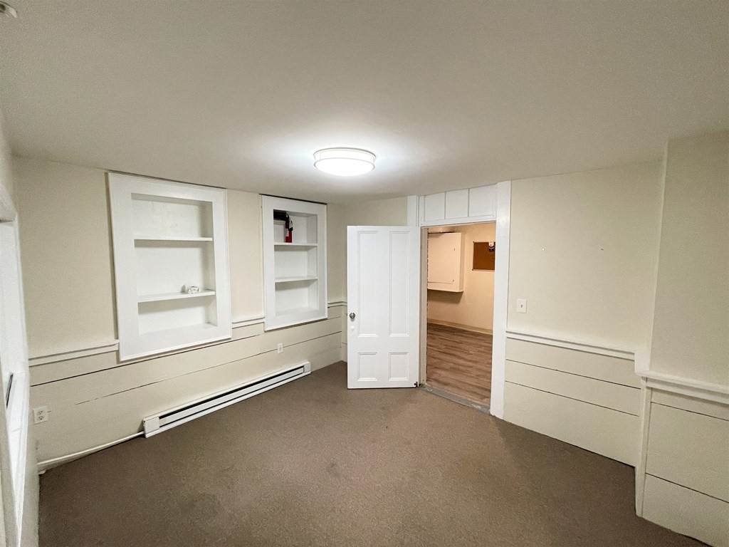 12 Essex Street - Photo 1
