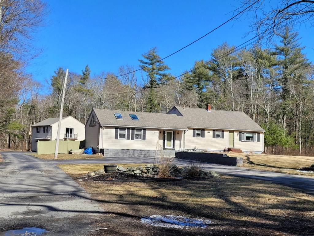 55 Holmes - Photo 1
