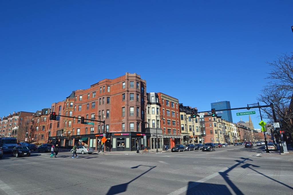 434 Massachusetts Avenue - Photo 1