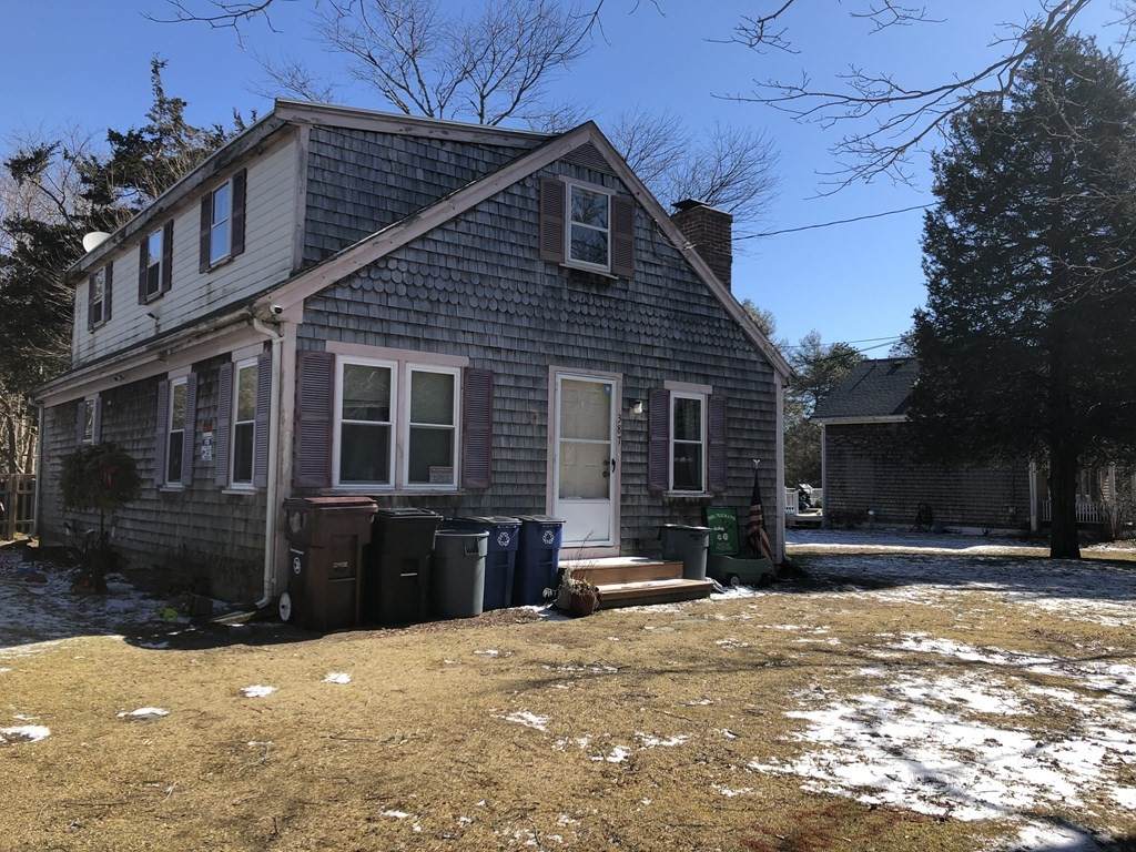 387 Carriage Shop Rd - Photo 1
