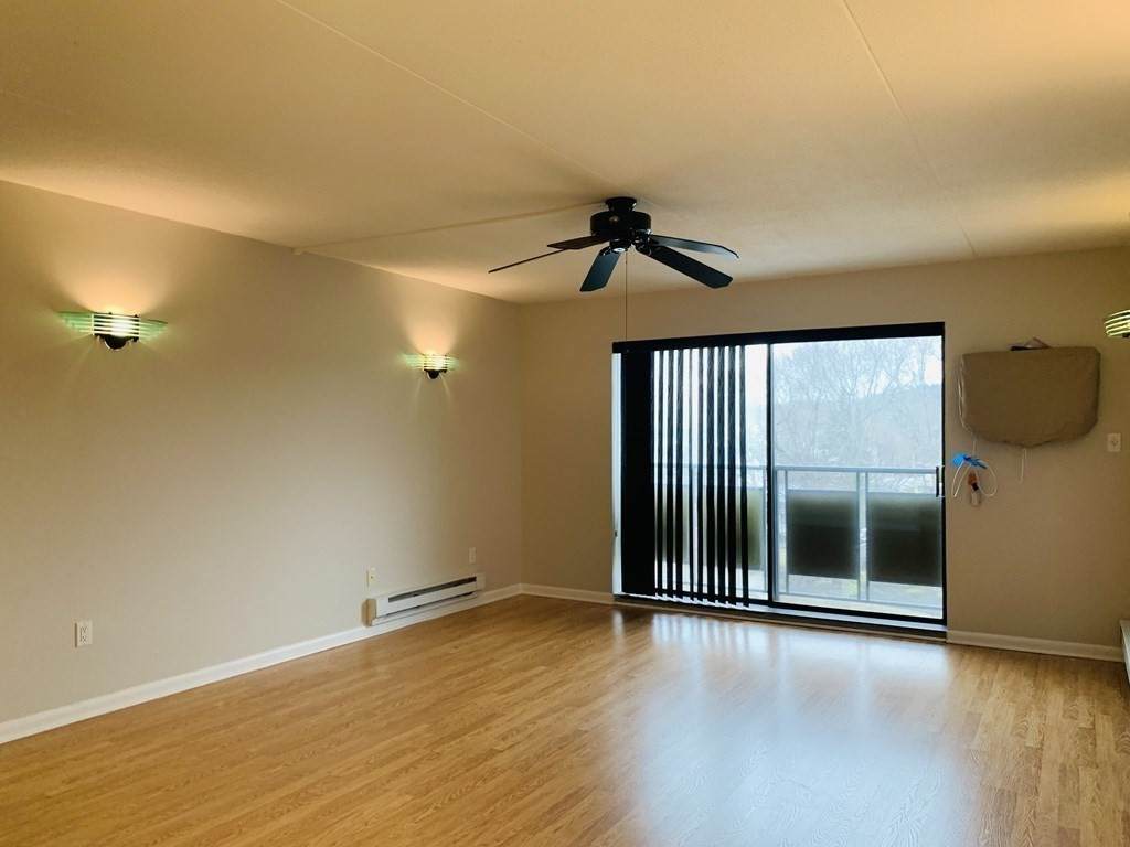 100 Lexington St - Photo 1