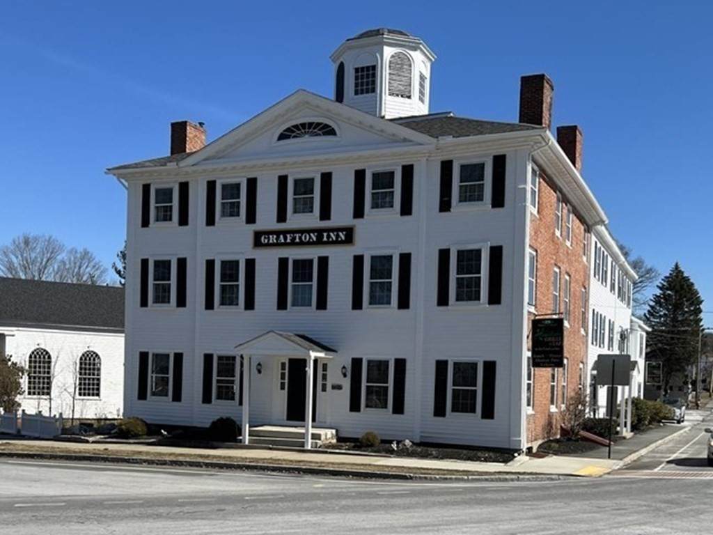 25 Grafton Common - Photo 1