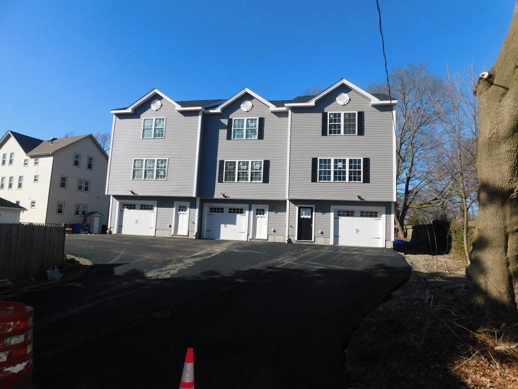51 Falmouth - Photo 1