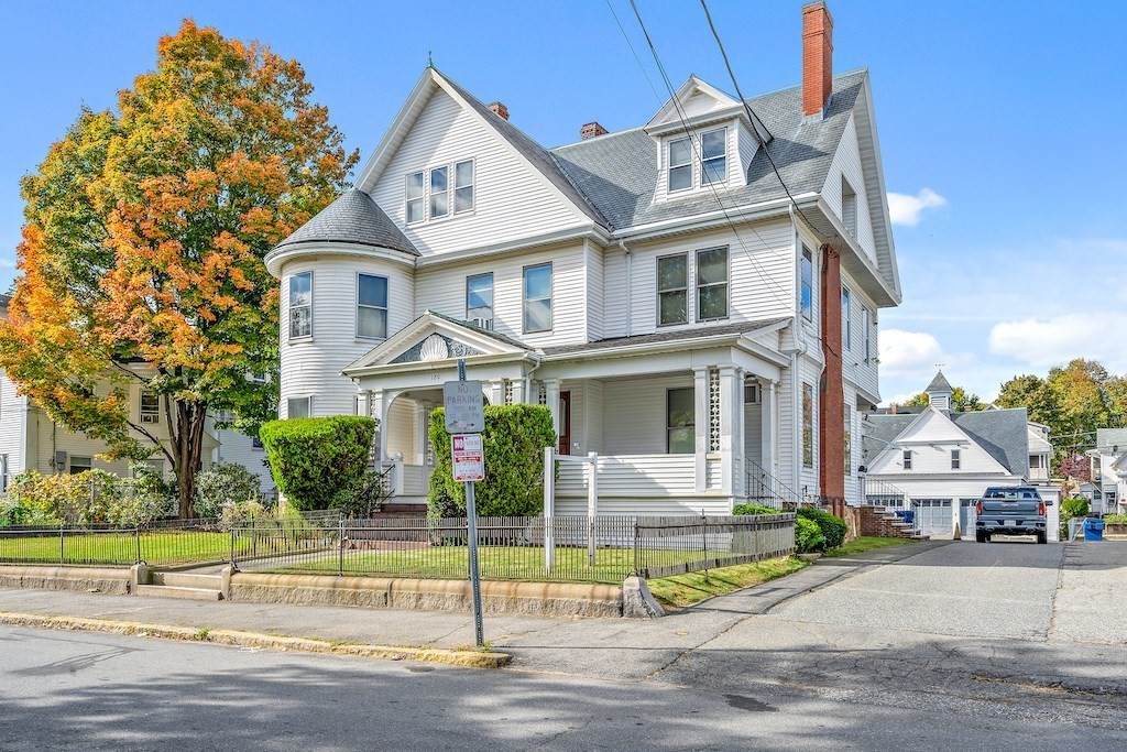 180 Jackson St - Photo 1