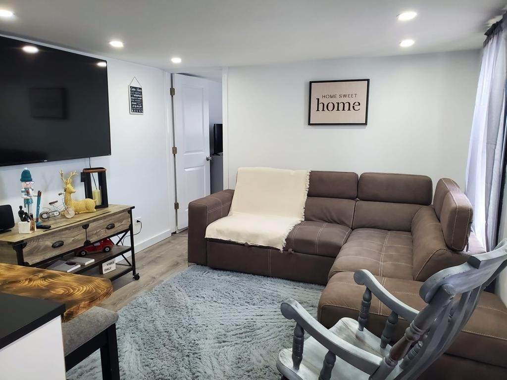 20 Bartow Dr - Photo 1