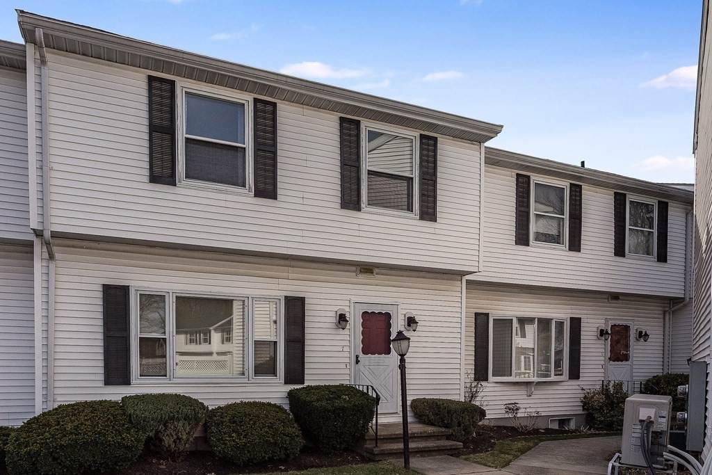 50 Hicks Ave - Photo 1