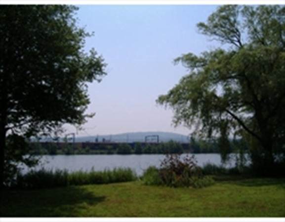 4-8 Lakeside Ave - Photo 1