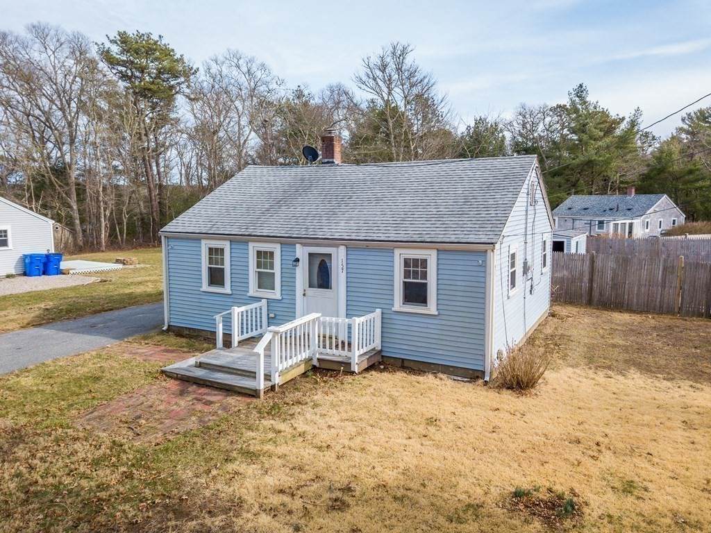 157 Williams Ave - Photo 1