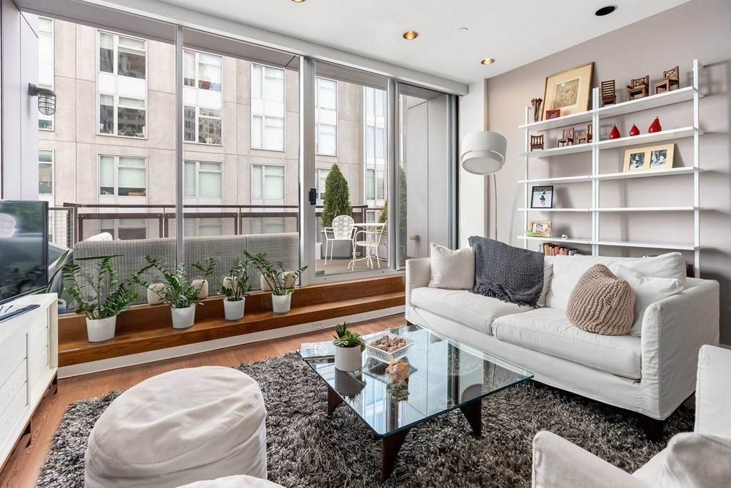 88 Kingston Street - Photo 1