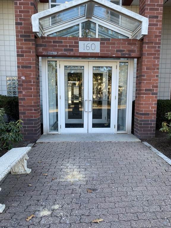 160 Burkhall Street - Photo 1
