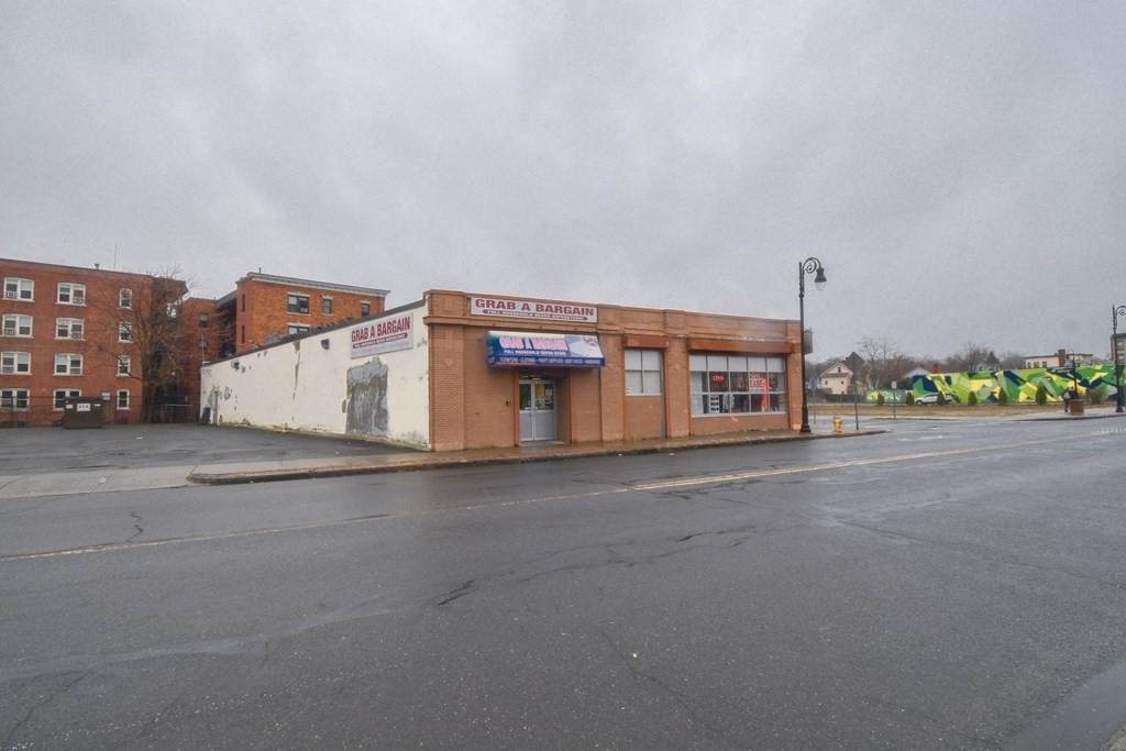 643-649 Main St - Photo 1