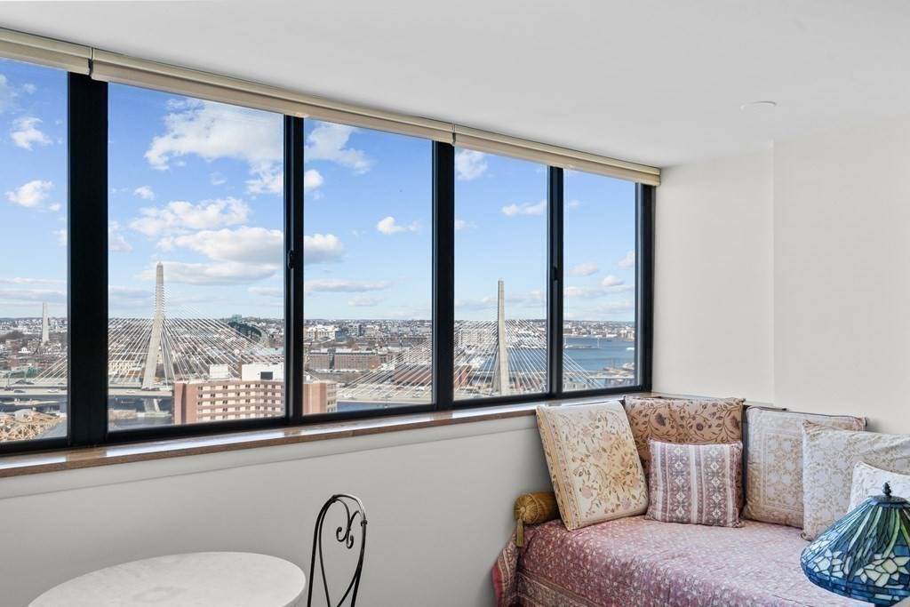 8 Whittier Pl - Photo 1