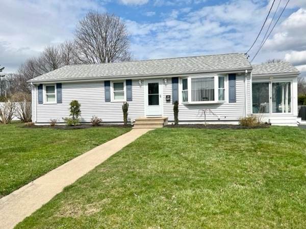 896 Langley St - Photo 1