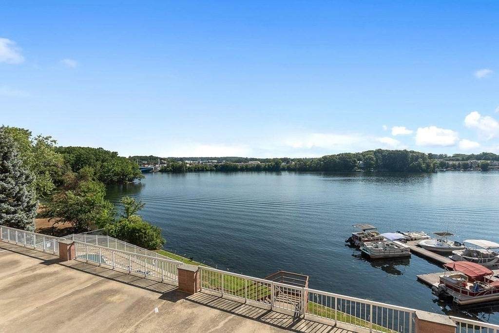 65 Lake Ave - Photo 1