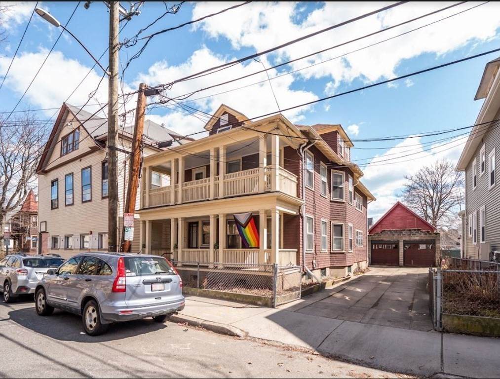 55 Central St - Photo 1