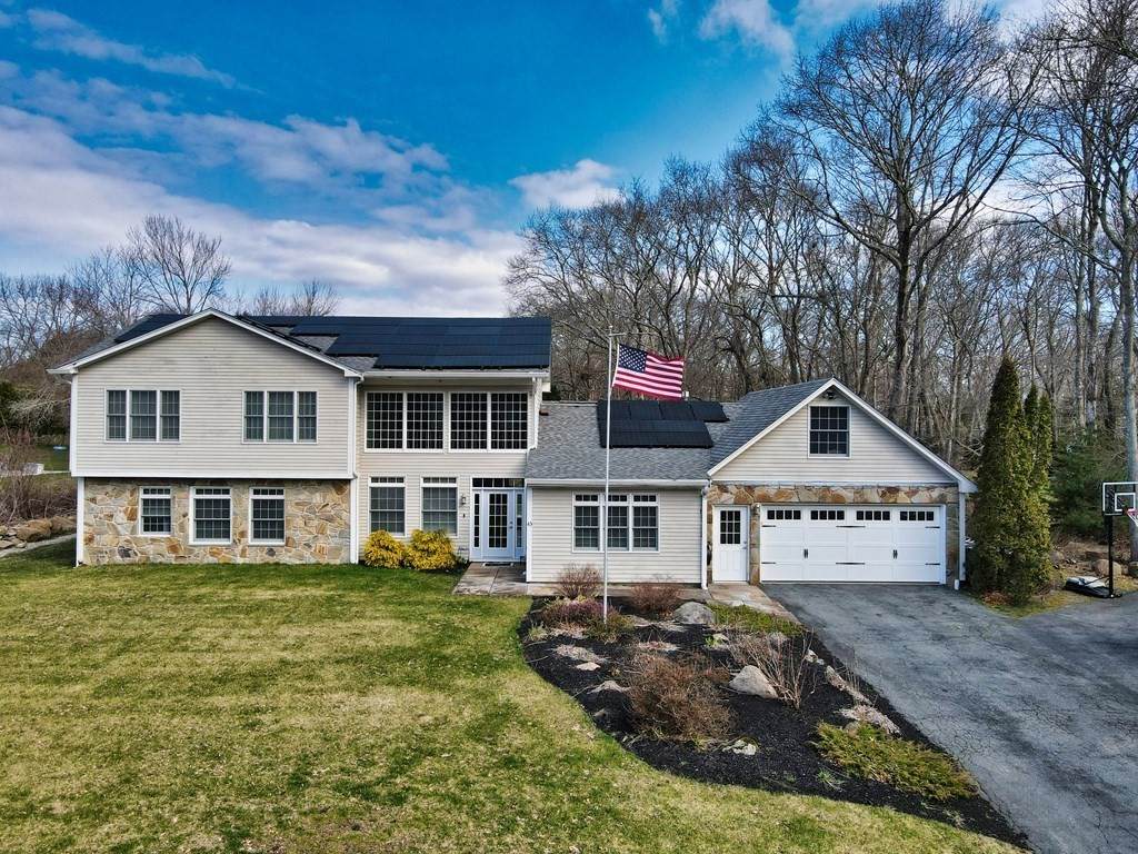 43 Colonial Way - Photo 1