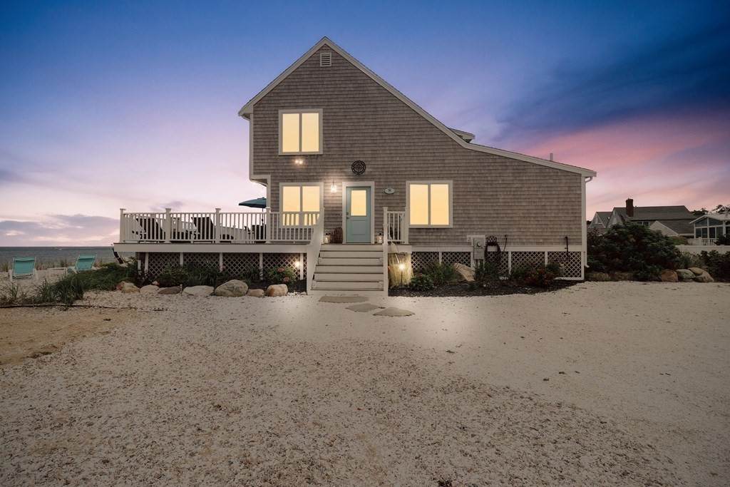 51 R Freeman Avenue - Photo 1