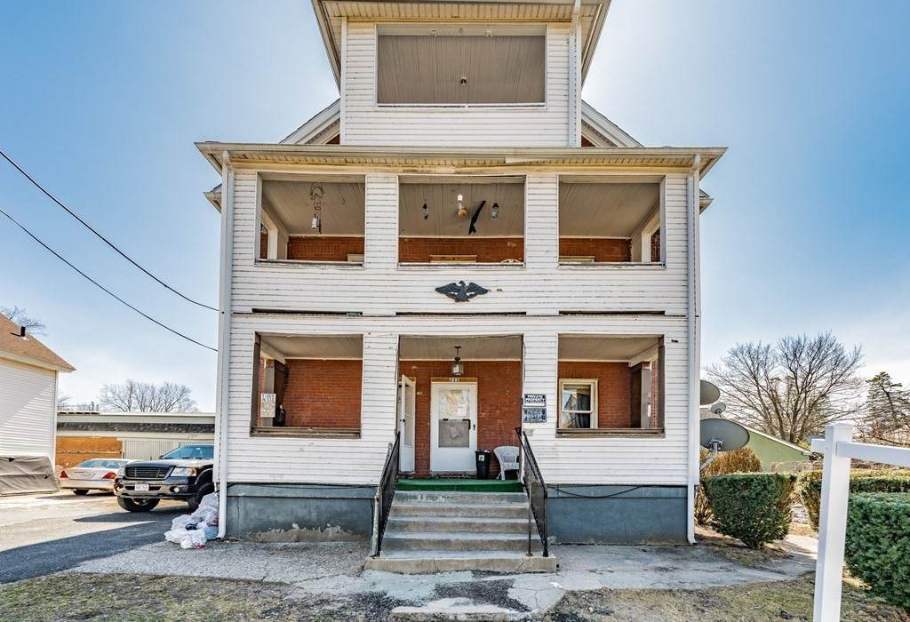 233-235 Centre St - Photo 1