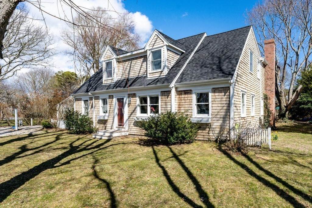 30 Winchester Ave. - Photo 1