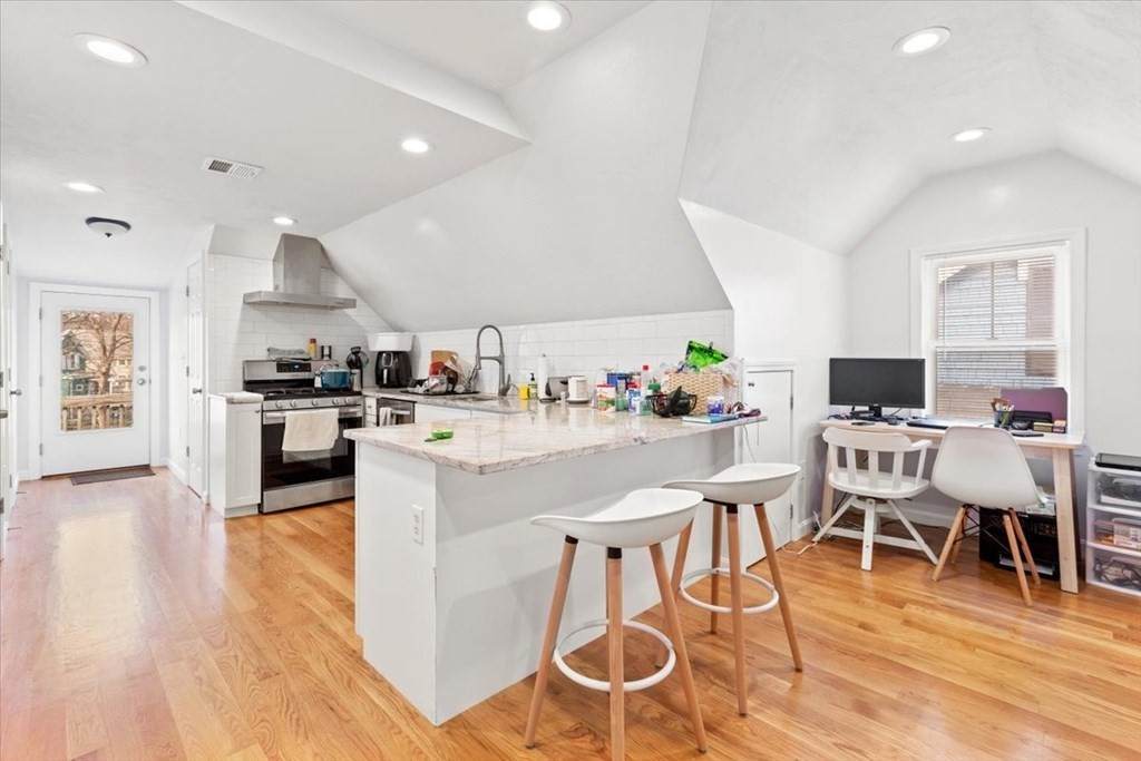 77 Dearborn Ave - Photo 1