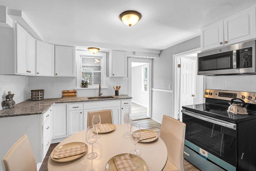 81 Arey St - Photo 1