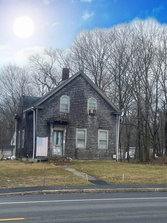 424 Winthrop Street - Photo 1