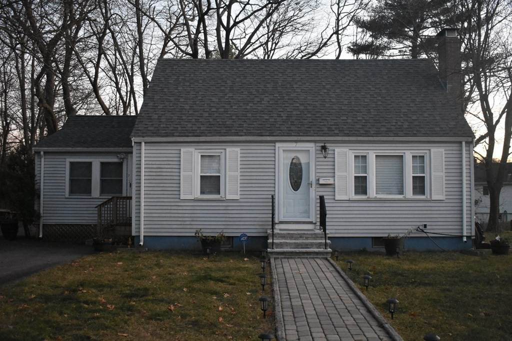 7 Marconi Dr - Photo 1