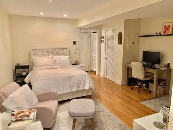 105 Beacon Street - Photo 1