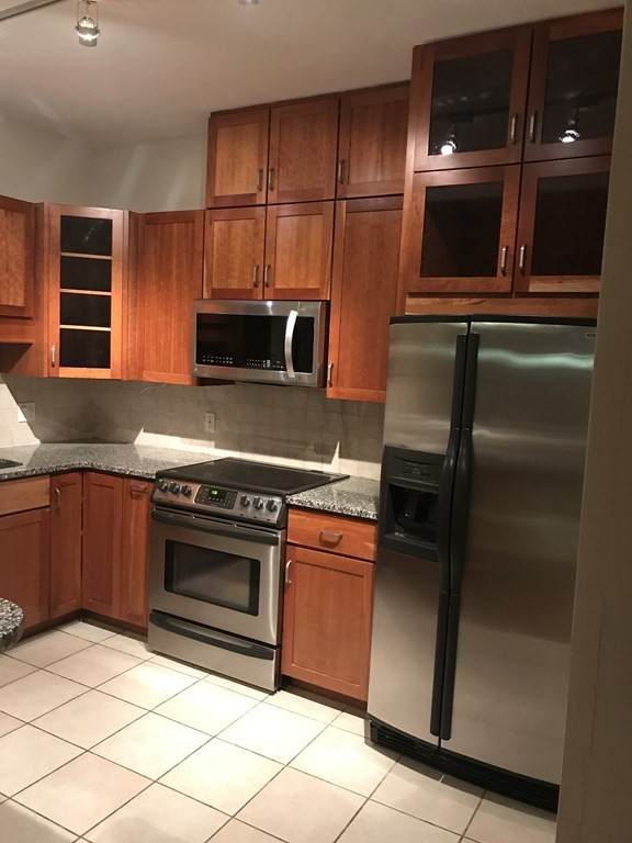 106 13Th St - Photo 1