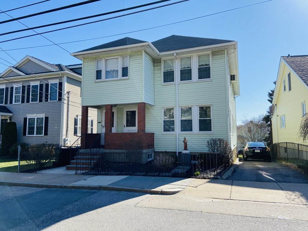 149-151 Lexington St - Photo 1