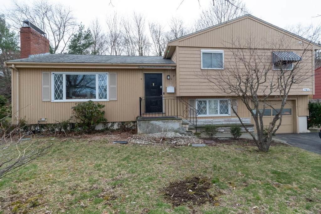 741 Greendale Avenue - Photo 1