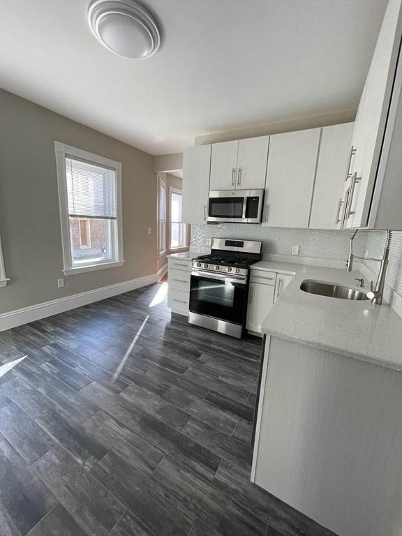 79 Beacon Street - Photo 1