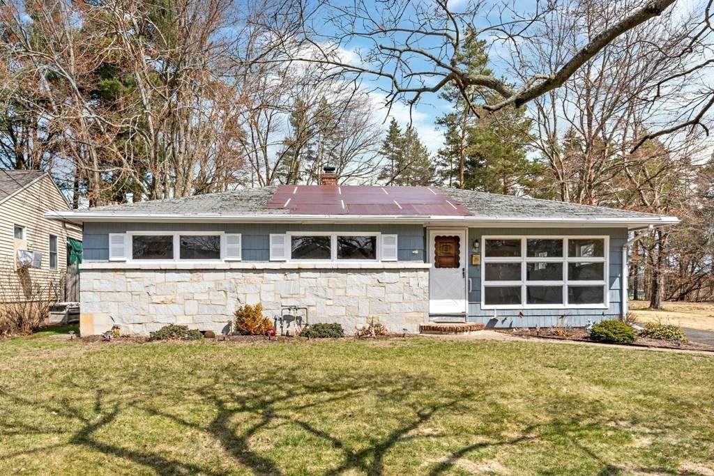 62 Brittany Rd - Photo 1