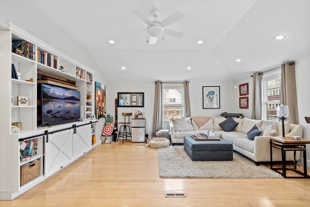 64 Ashland - Photo 1