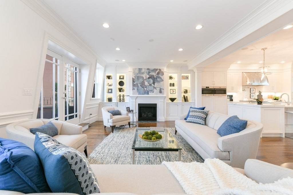 361 Beacon Street - Photo 1