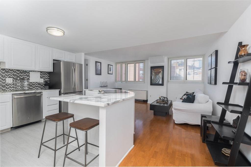 63 Atlantic - Photo 1