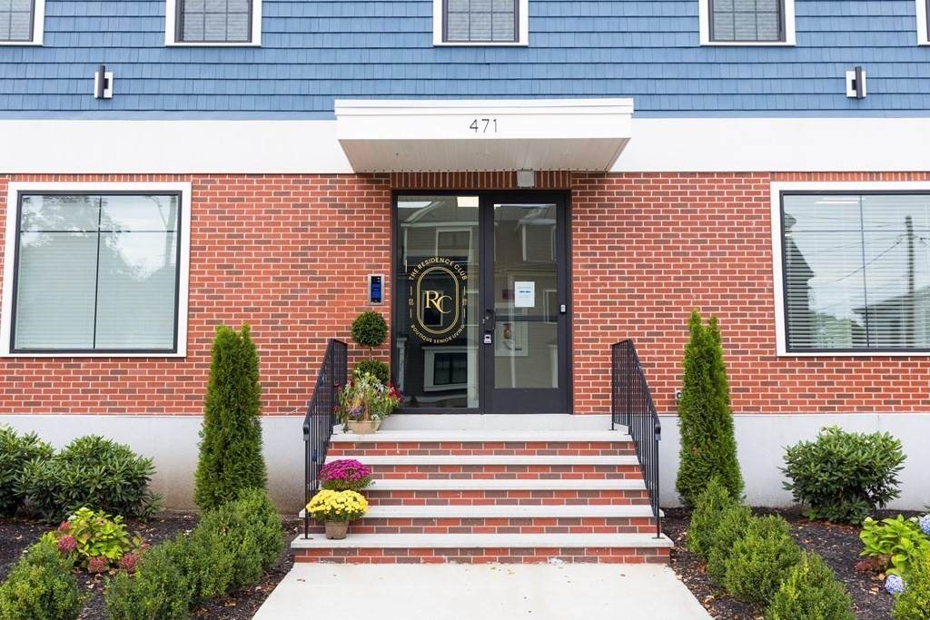471 Main Street - Photo 1