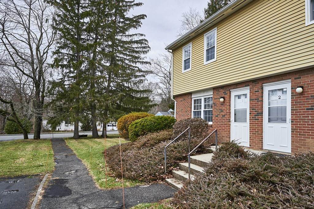 252 West St - Photo 1