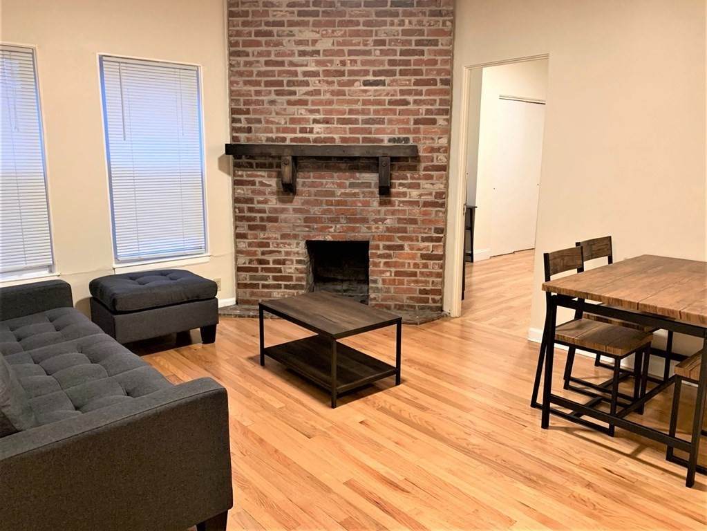 23 Bradbury - Photo 1