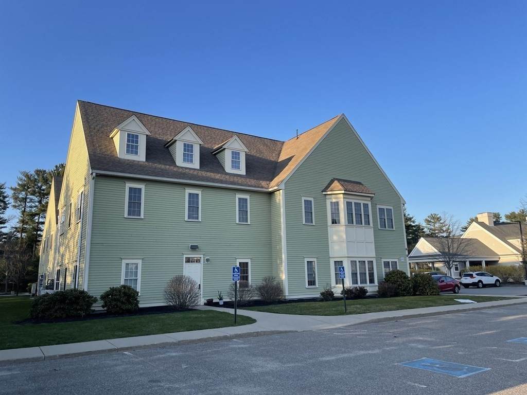 892 Plain Street - Photo 1